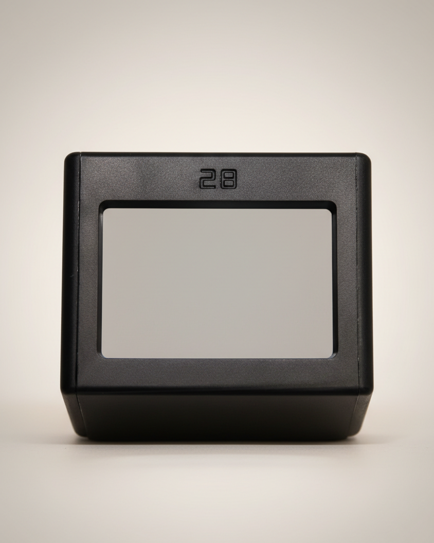Fliq Optical Viewfinder mounted on camera hot shoe front view